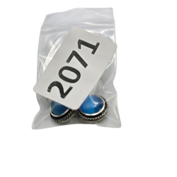 Pierced Earrings Blue Cat’s Eye Cabochon Round Rope Bezel Silver Tone Retro - Picture 10 of 10